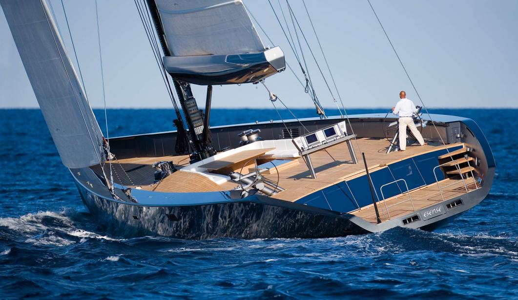 essence yacht